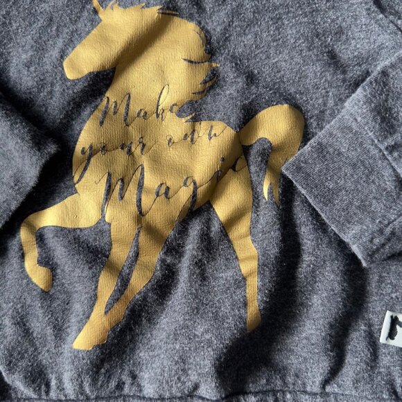 Little and lively unicorn sweatshirt - Picture 2 of 4